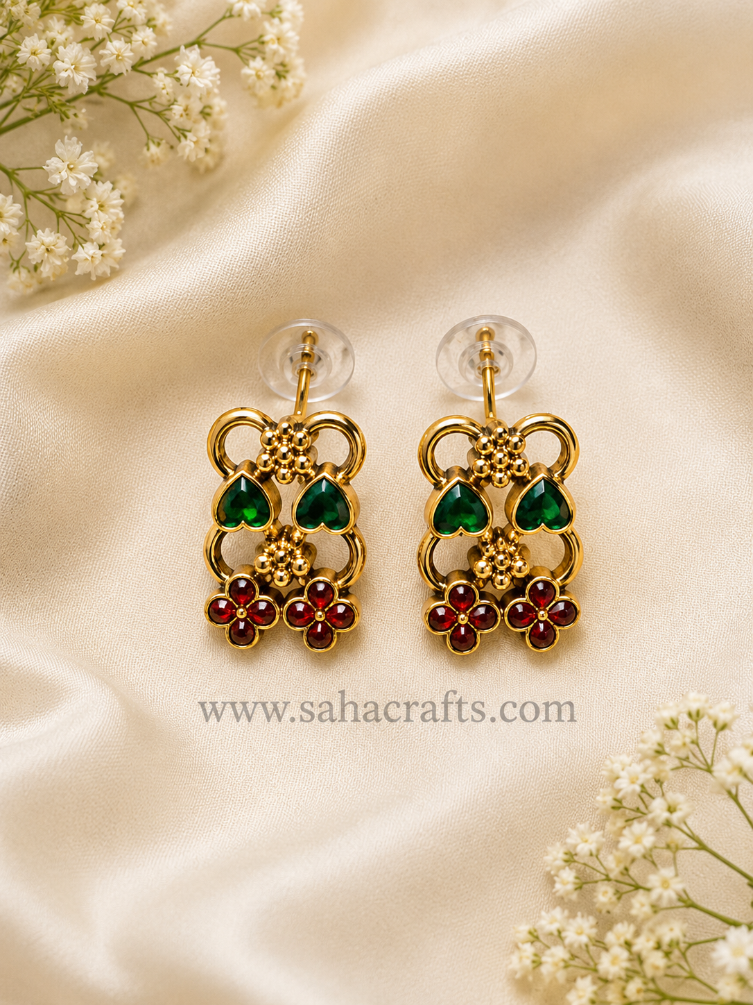 Ritvi Gold Neckless Set