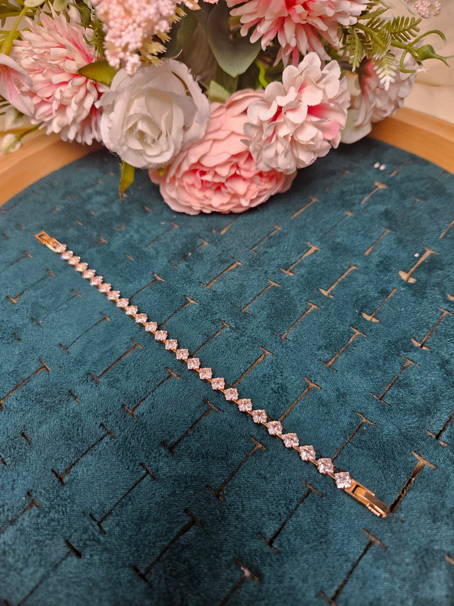 Ariana Diamond Lookalike Tennis Bracelet