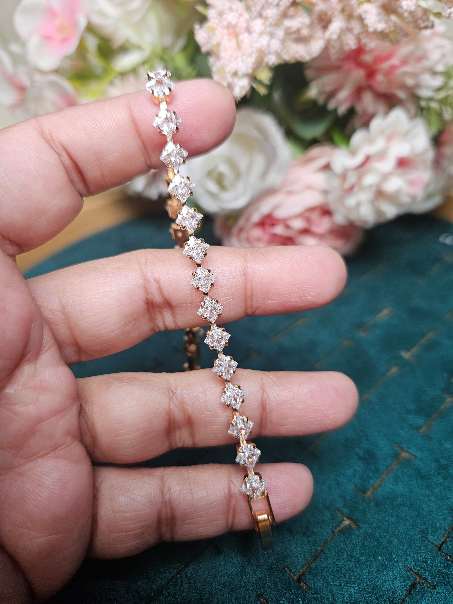 Ariana Diamond Lookalike Tennis Bracelet