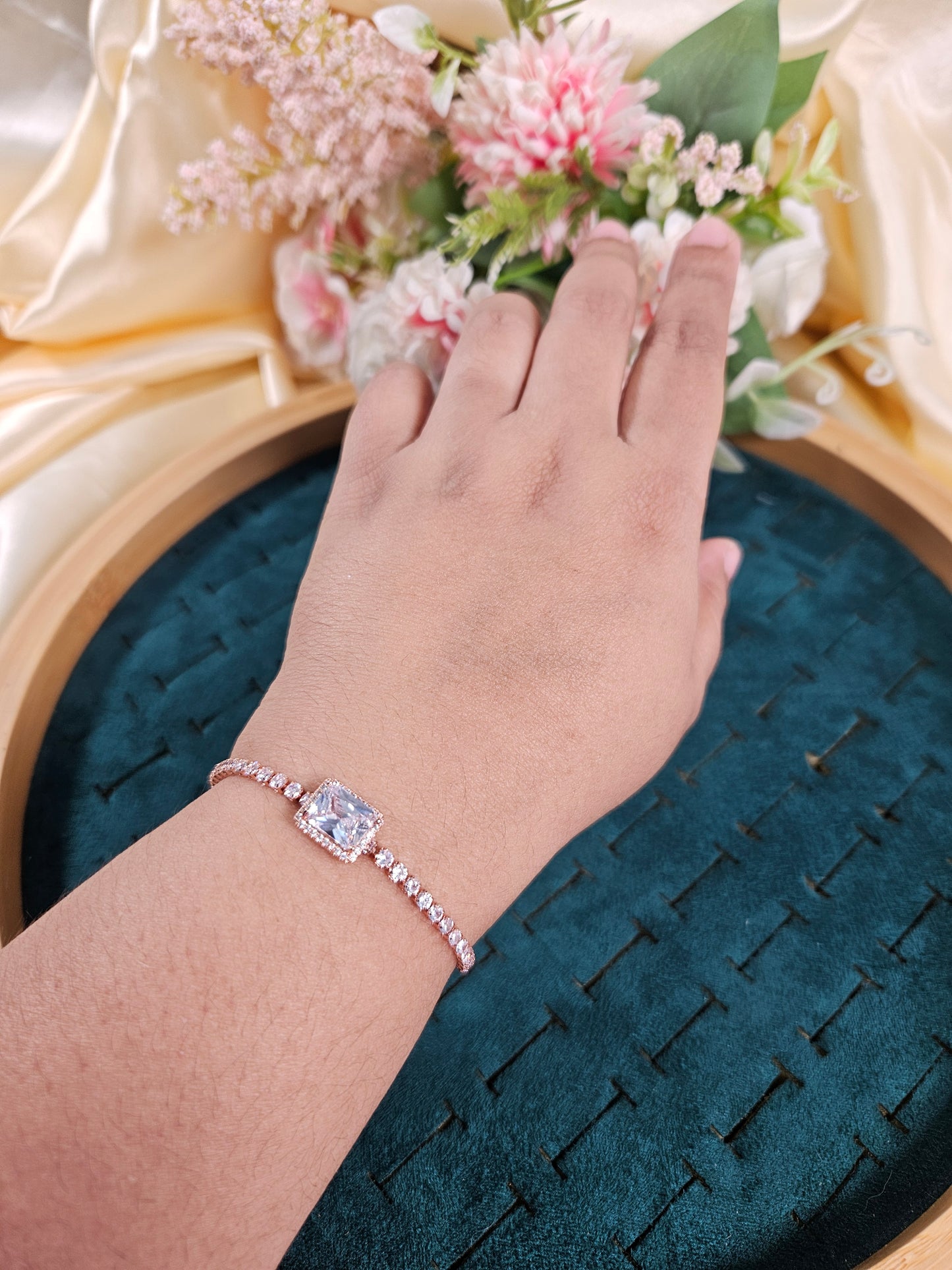 Anne Diamond Lookalike Tennis Bracelet