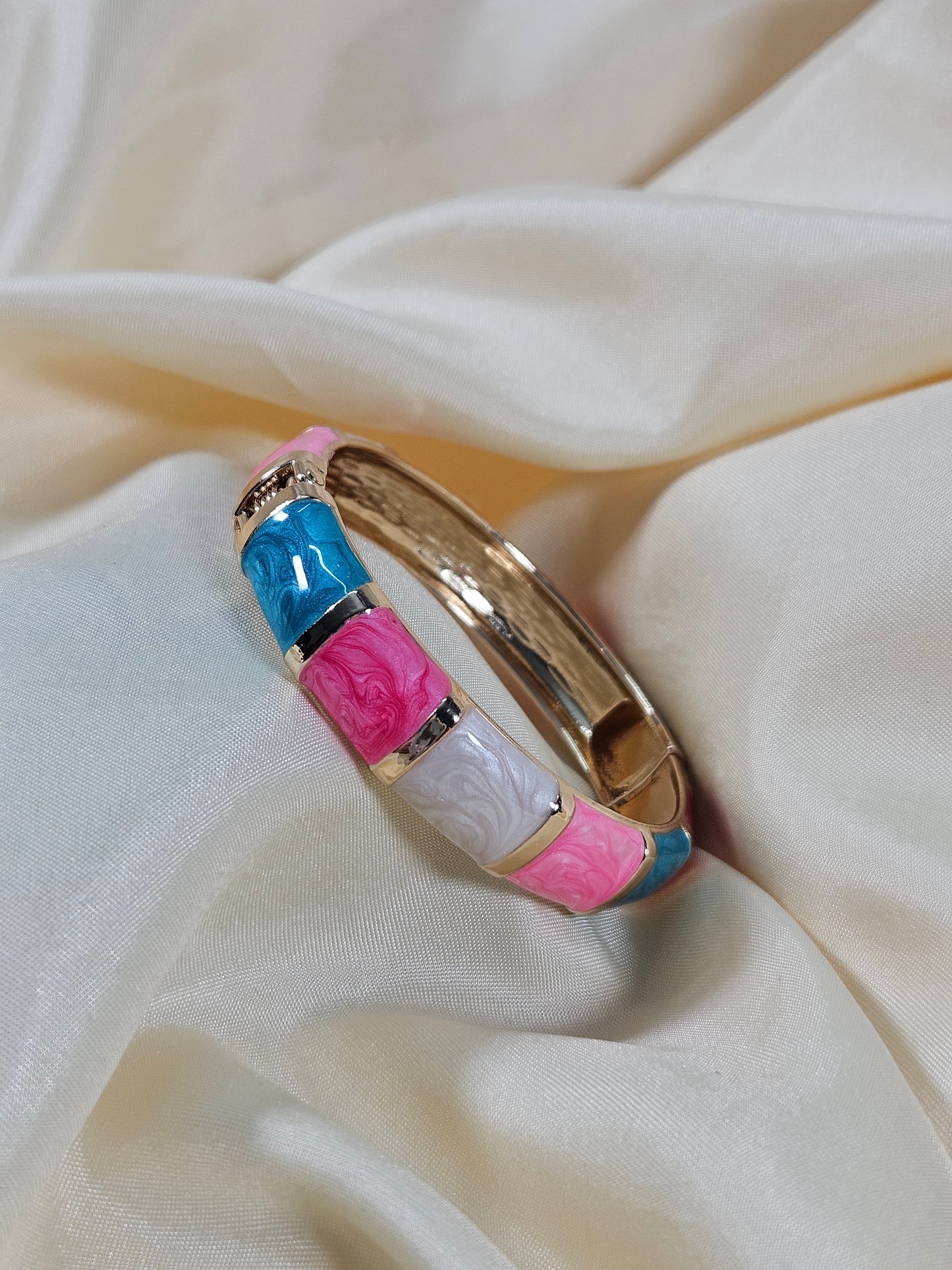 Ece Luxury Enamel Bracelet – Openable Size 2.2–2.8 | Waterproof, Sweat-Proof, Hypoallergenic, Anti Tarnish