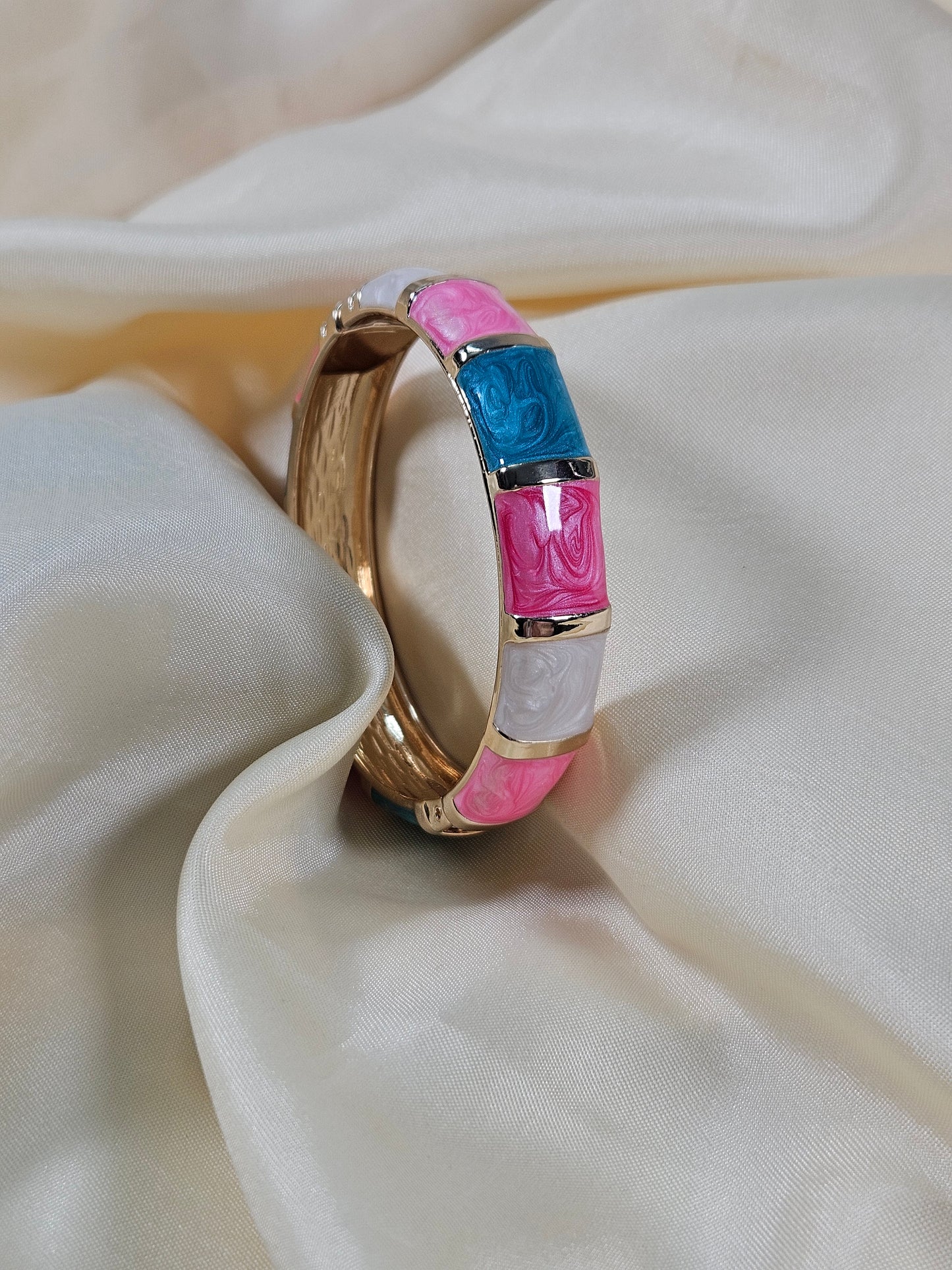 Ece Luxury Enamel Bracelet – Openable Size 2.2–2.8 | Waterproof, Sweat-Proof, Hypoallergenic, Anti Tarnish