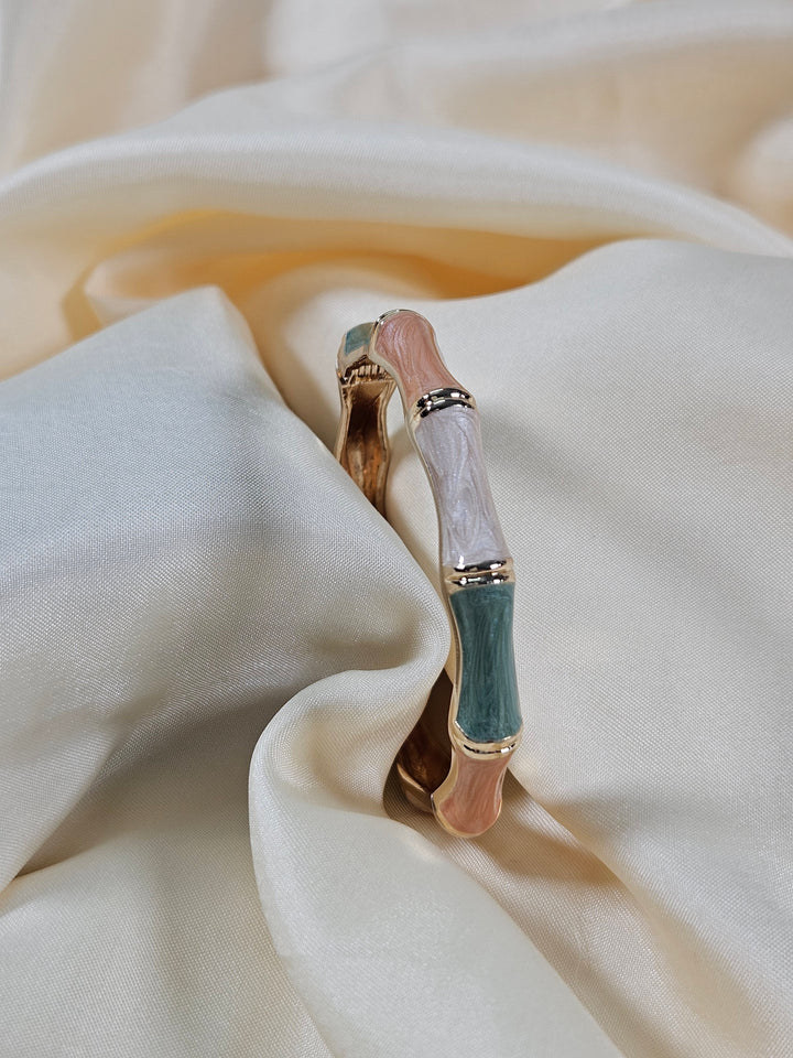Maryam Luxury Enamel Bracelet – Openable Size 2.2–2.8 | Waterproof, Sweat-Proof, Hypoallergenic, Anti Tarnish