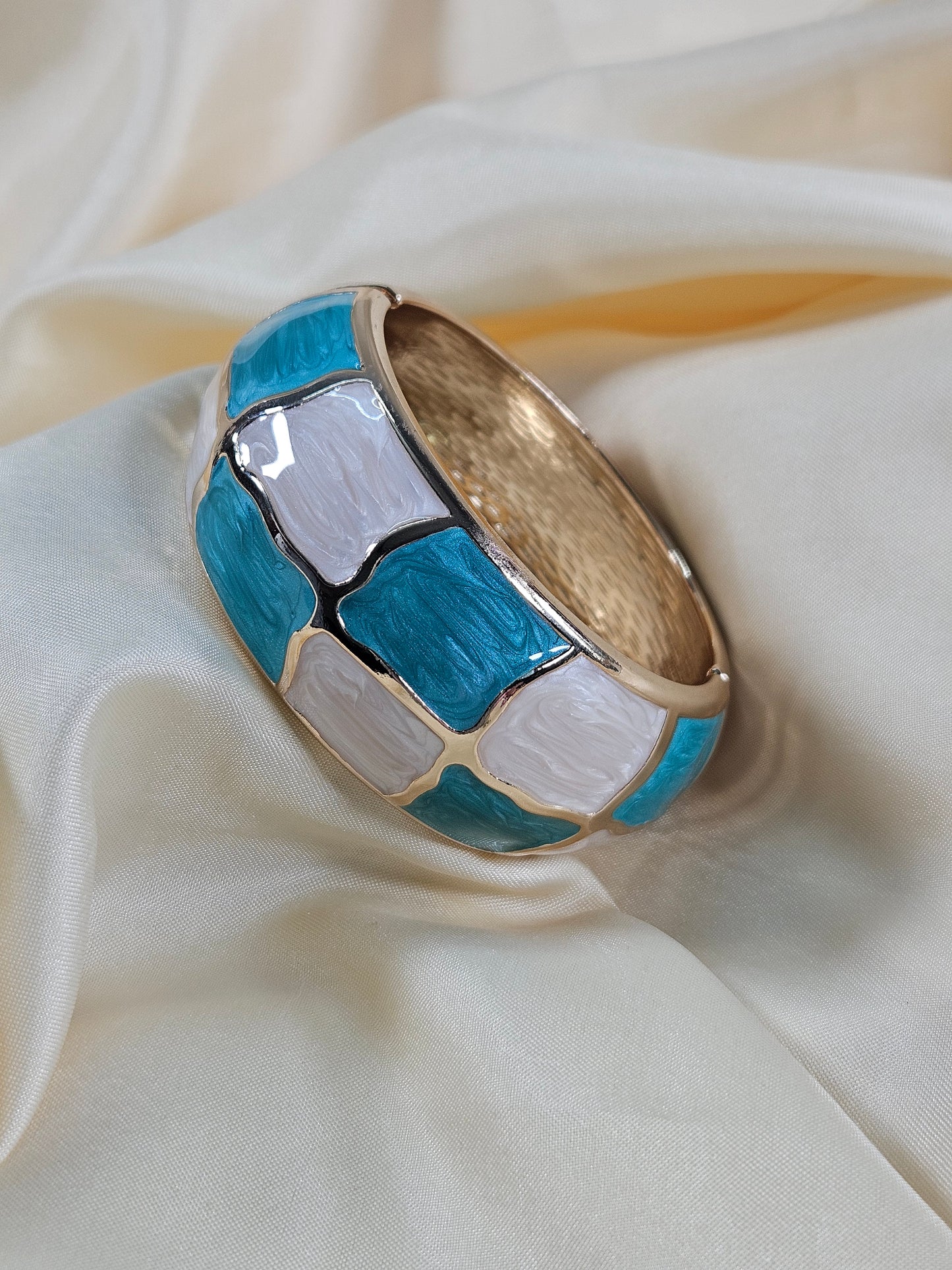 Deniz Luxury Enamel Bracelet – Openable Size 2.2–2.8 | Waterproof, Sweat-Proof, Hypoallergenic, Anti Tarnish