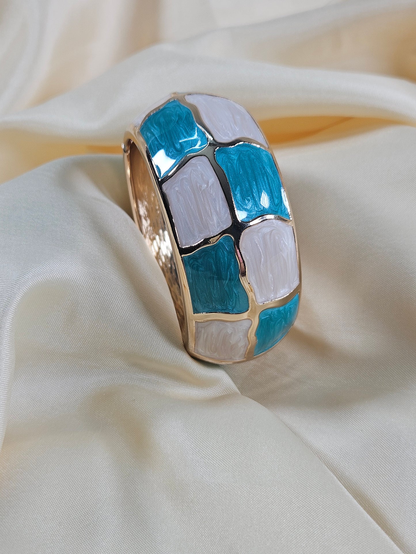 Deniz Luxury Enamel Bracelet – Openable Size 2.2–2.8 | Waterproof, Sweat-Proof, Hypoallergenic, Anti Tarnish