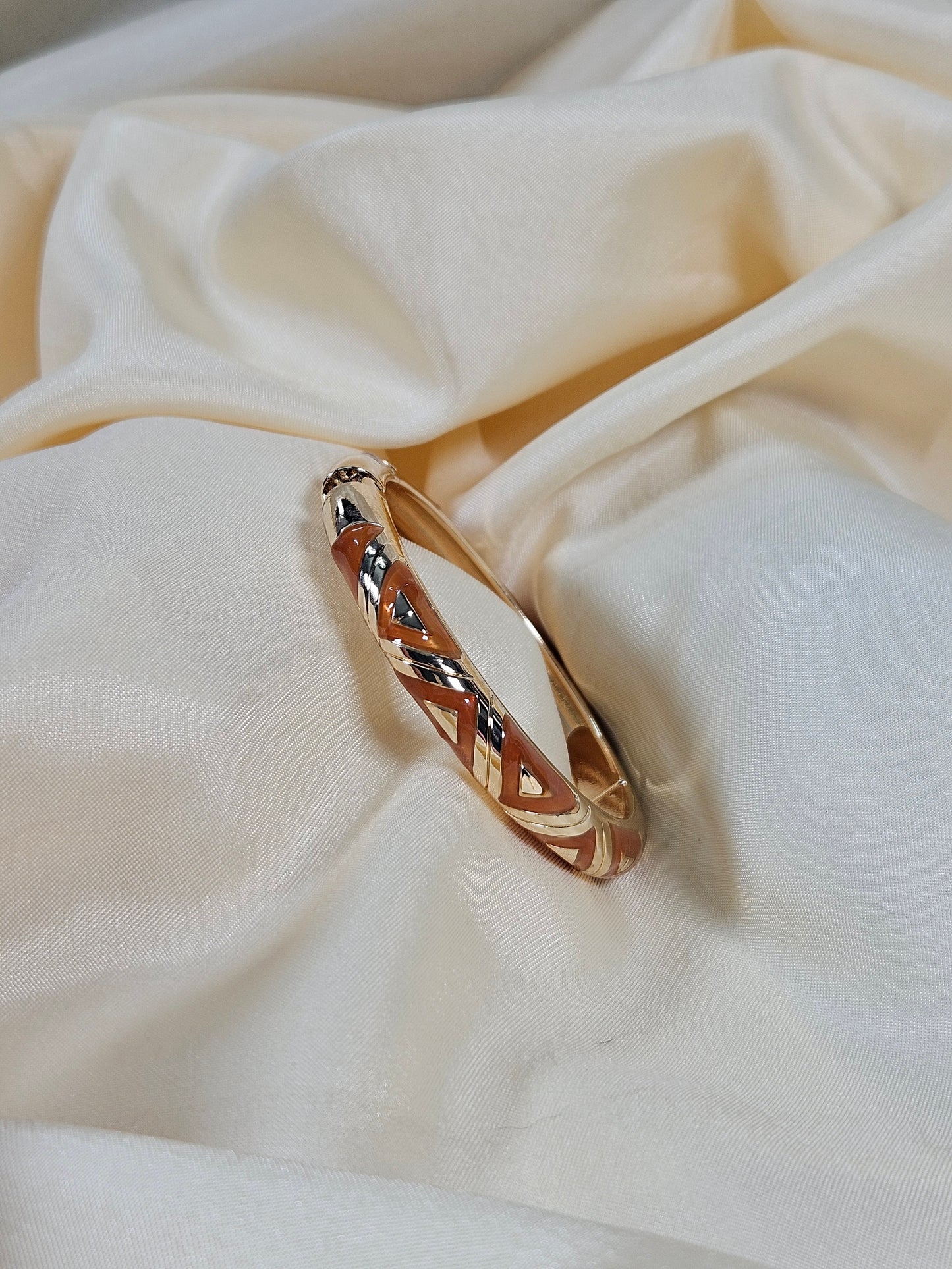 Nadia Luxury Enamel Bracelet – Openable Size 2.2–2.8 | Waterproof, Sweat-Proof, Hypoallergenic, Anti Tarnish