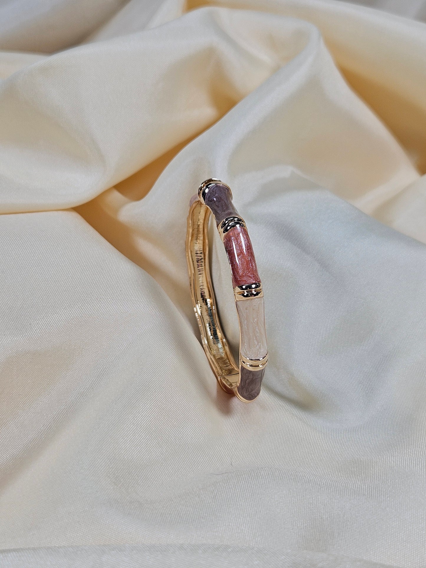 Maryam Luxury Enamel Bracelet – Openable Size 2.2–2.8 | Waterproof, Sweat-Proof, Hypoallergenic, Anti Tarnish