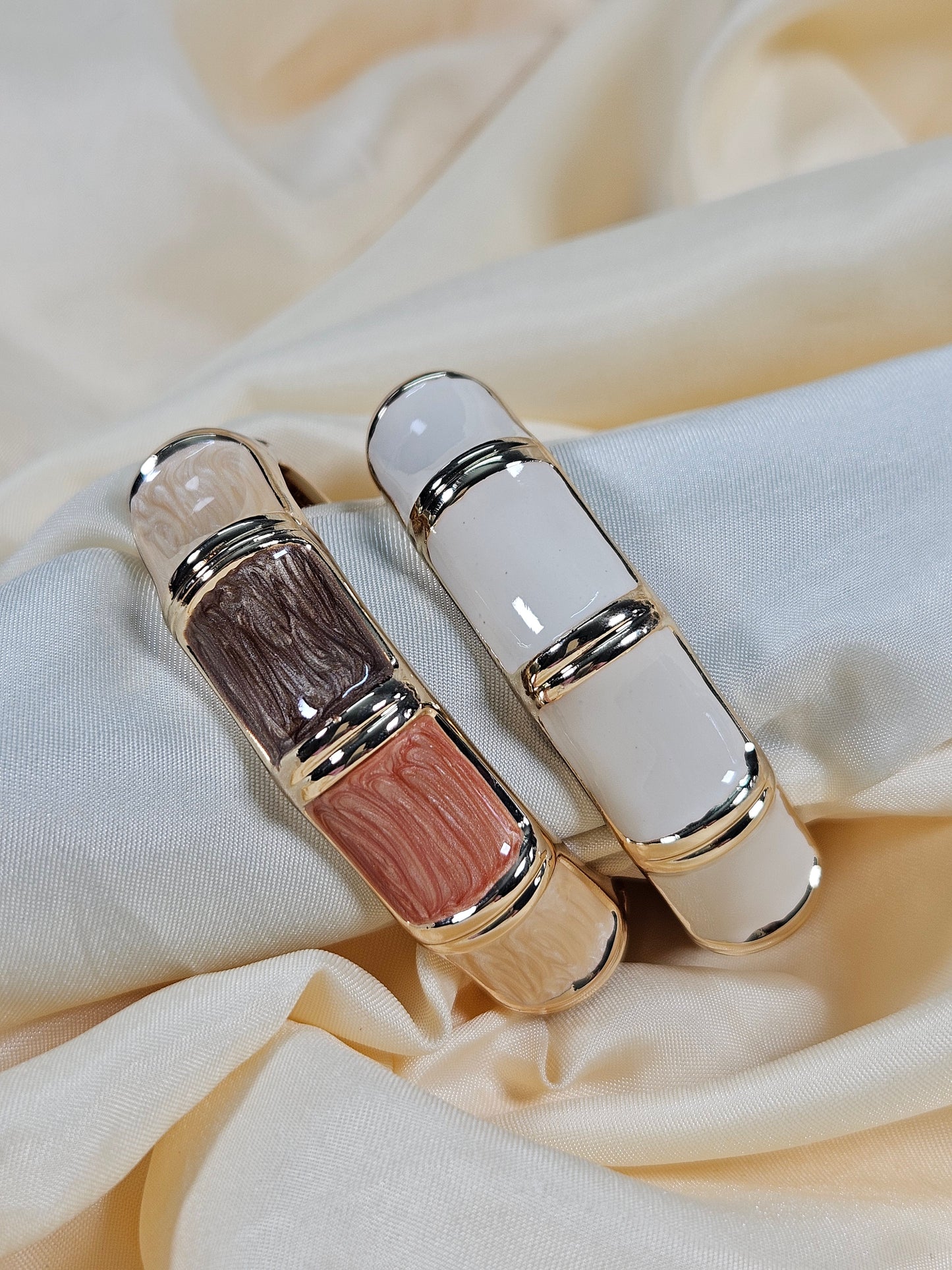 Beyza Moon Luxury Enamel Bracelet – Openable Size 2.2–2.8 | Waterproof, Sweat-Proof, Hypoallergenic, Anti Tarnish