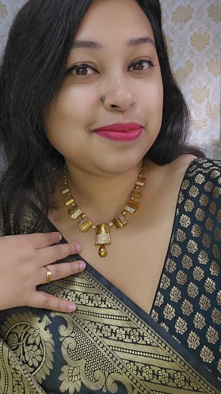Komal Diamond Neckless Set