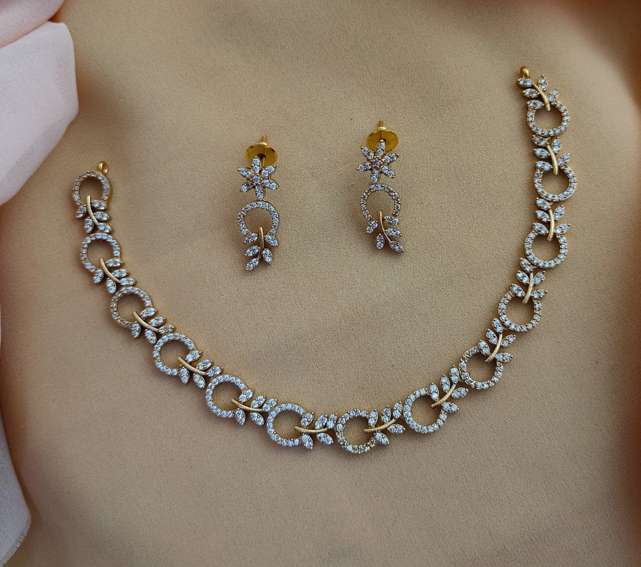 Ava Diamond Neckless Set