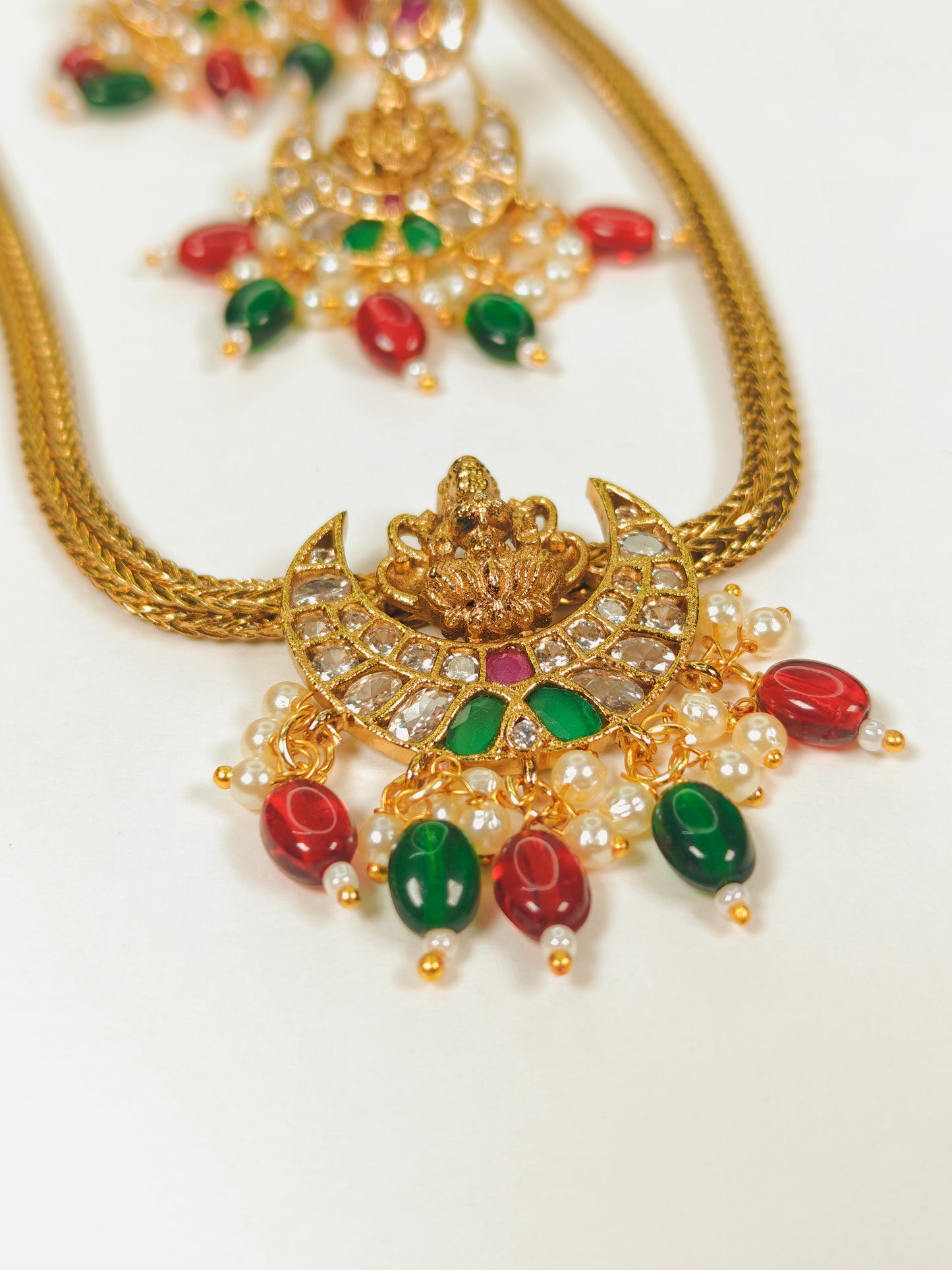 Jaanki Pendant Set