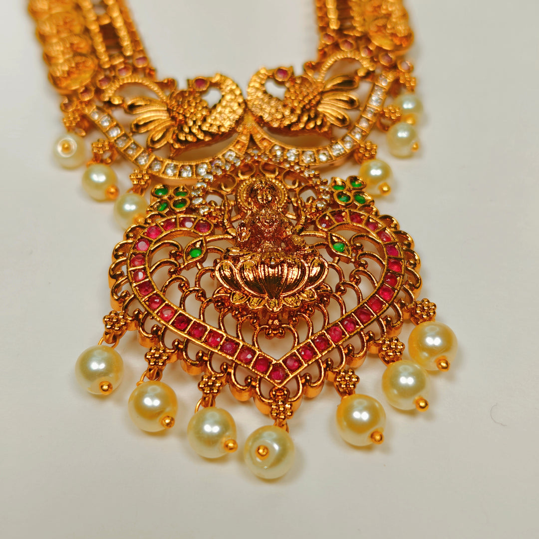 Skanda Necklace Set