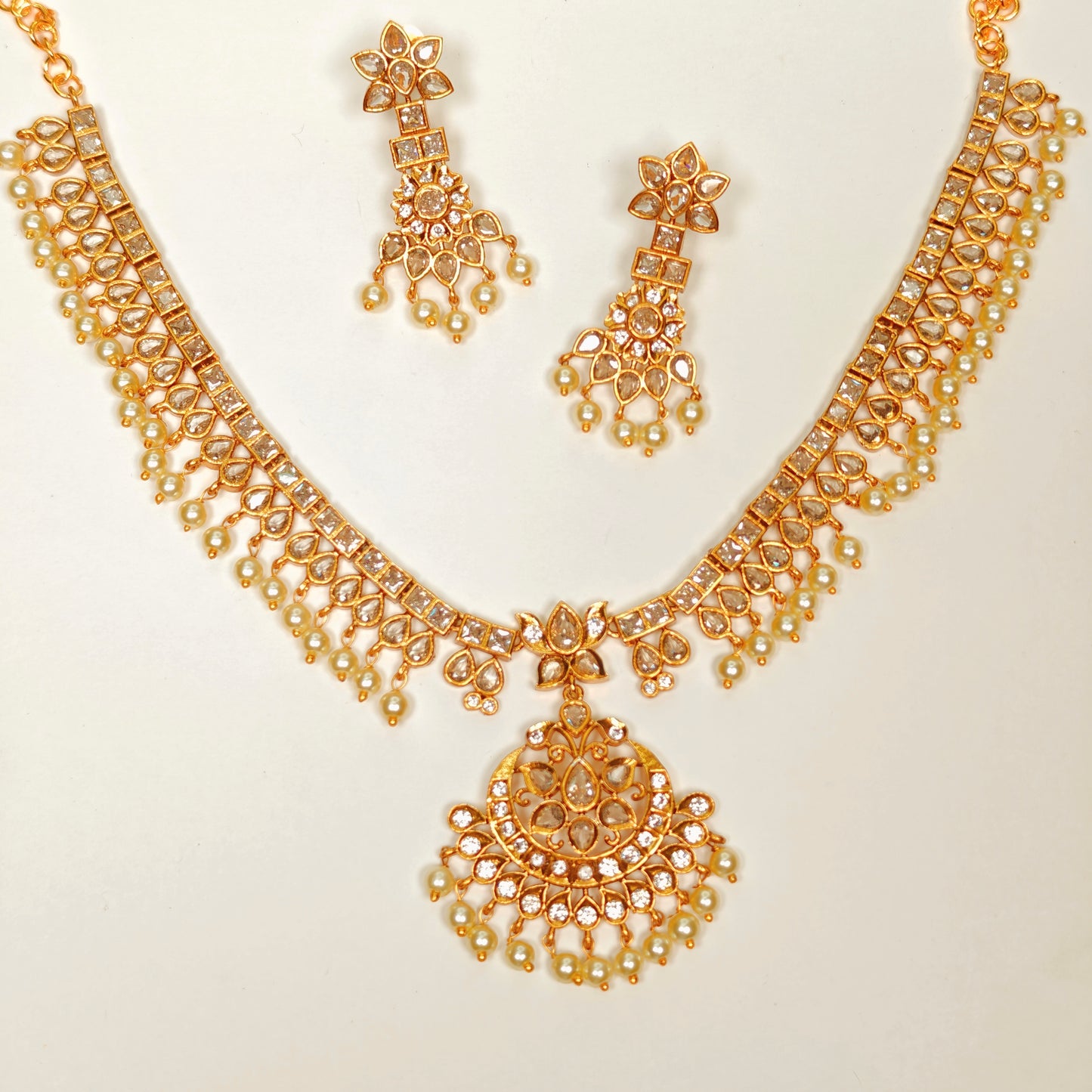 Vrinda Necklace Set