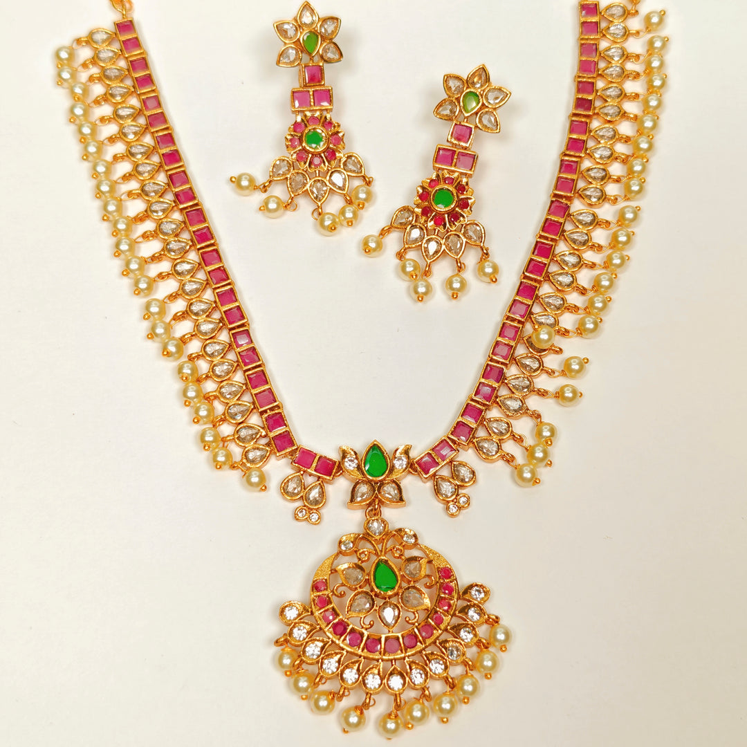 Vrinda Necklace Set
