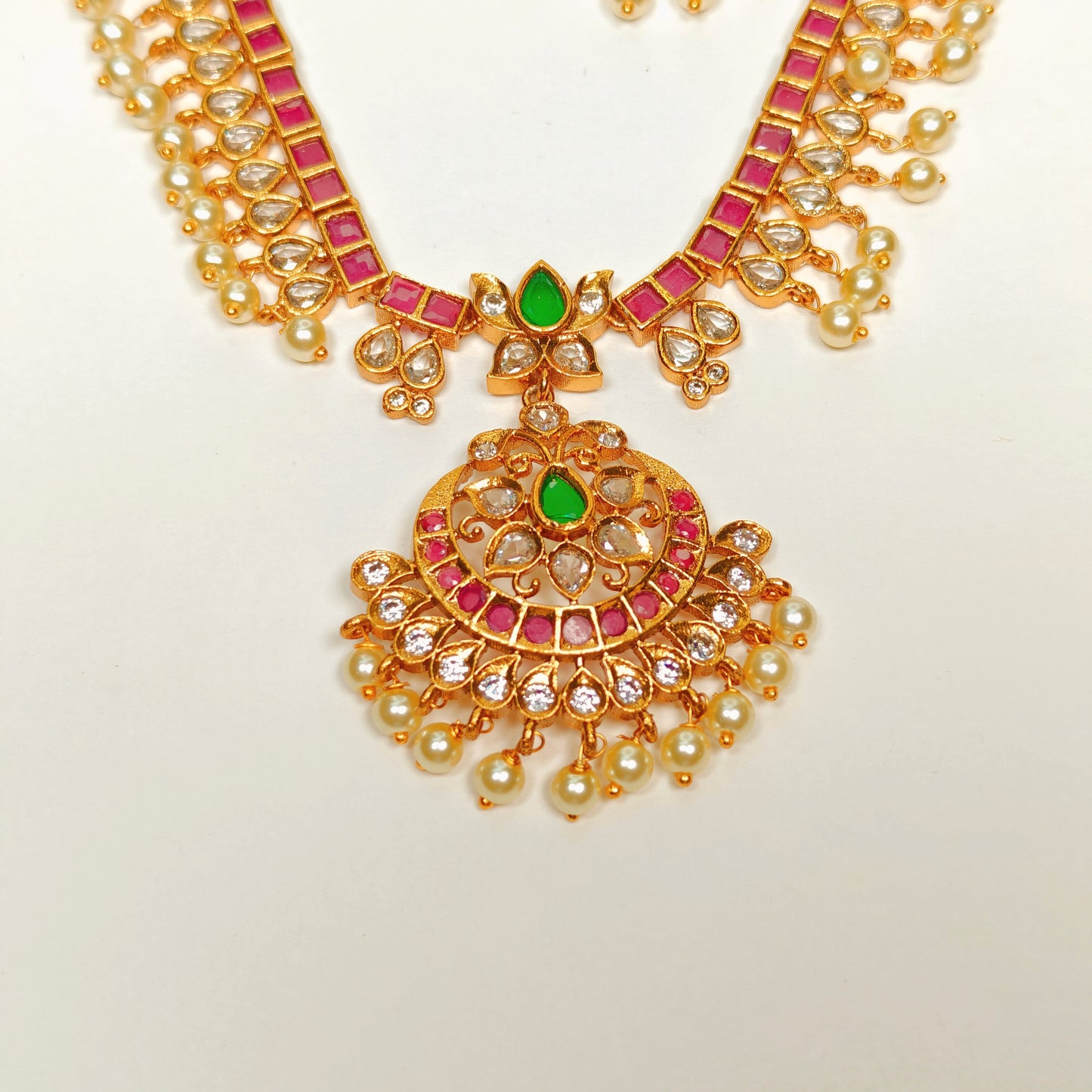 Vrinda Necklace Set