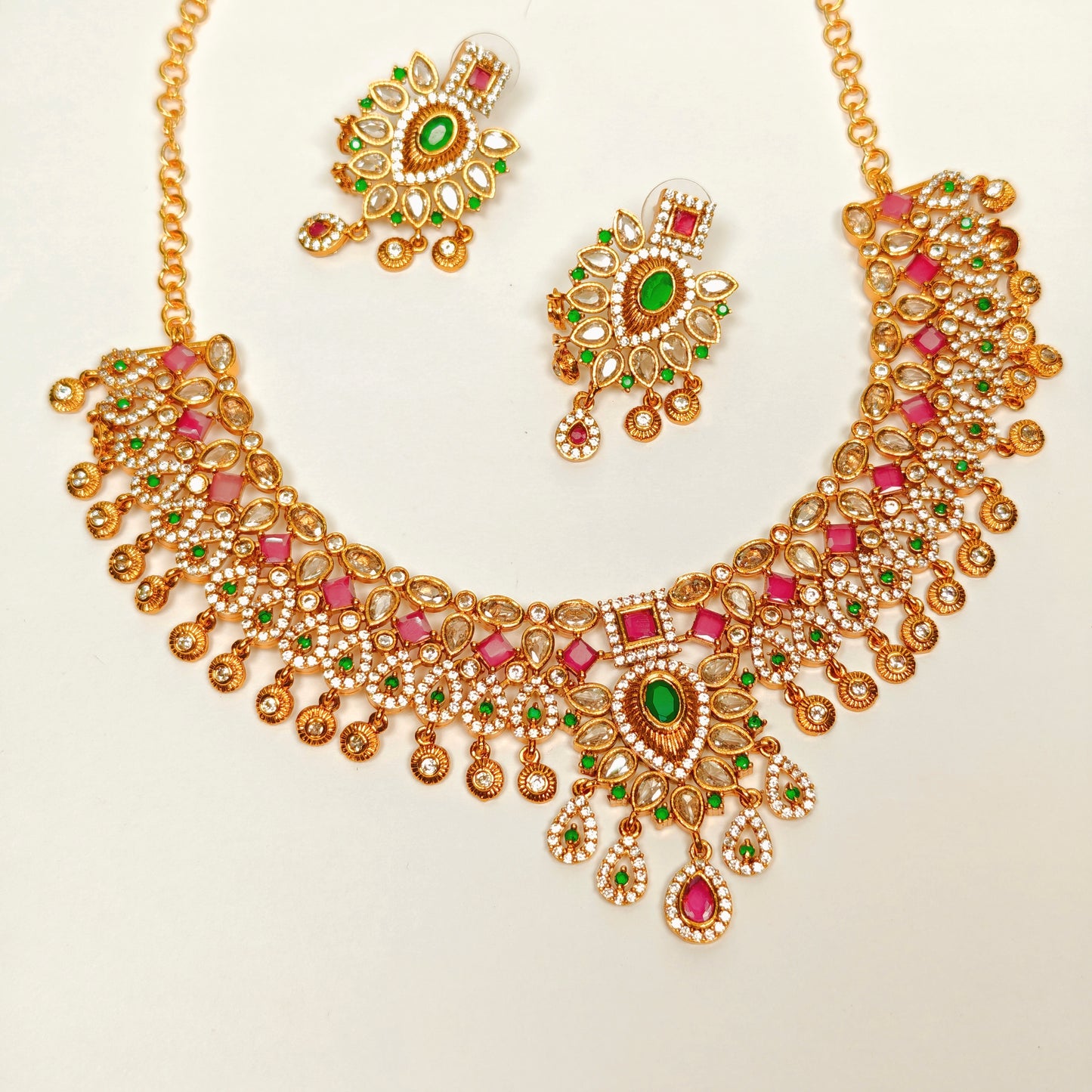 Aarmya Necklace Set