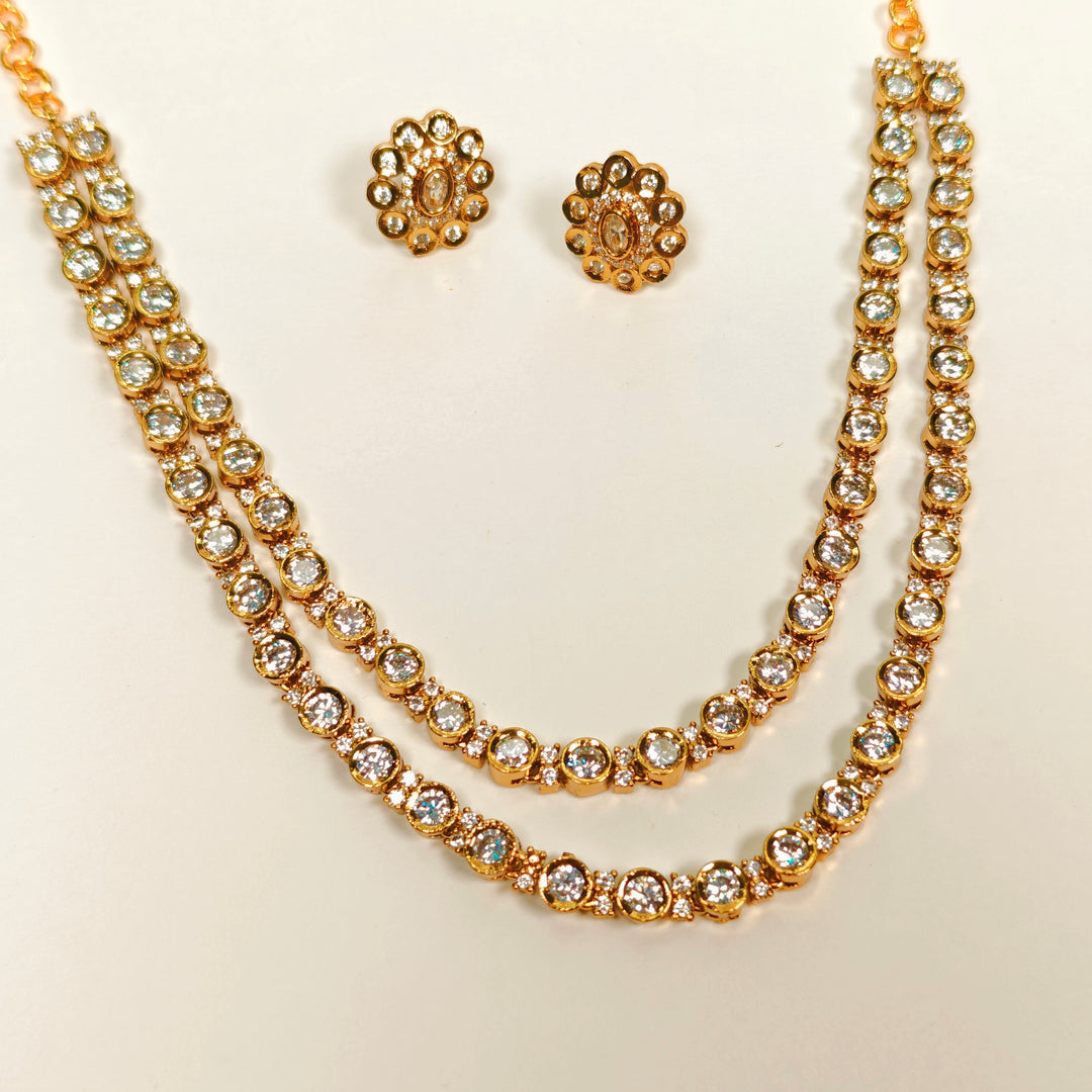 Indri Necklace Set