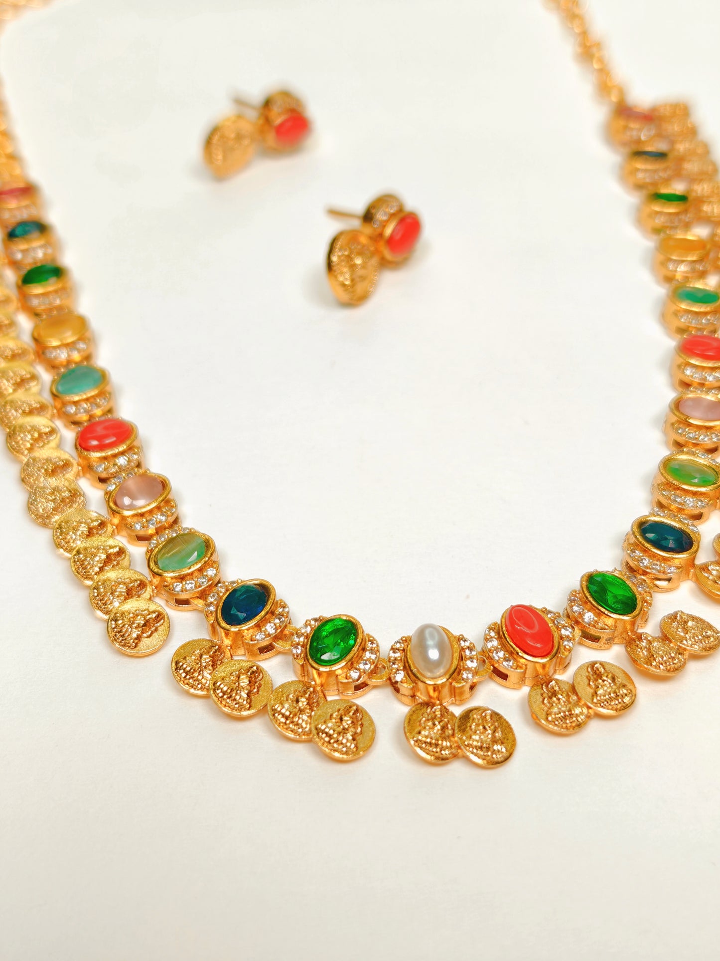 Aarya Necklace Set