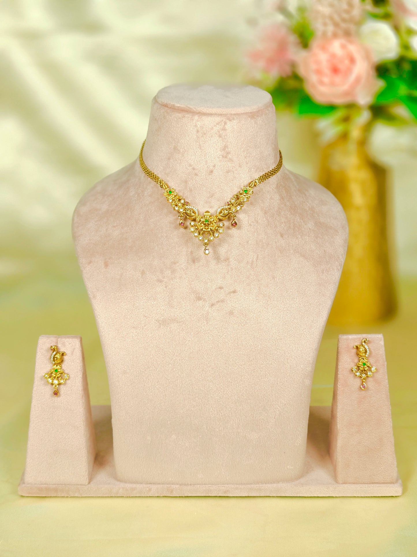 Tejaswi Choker Set