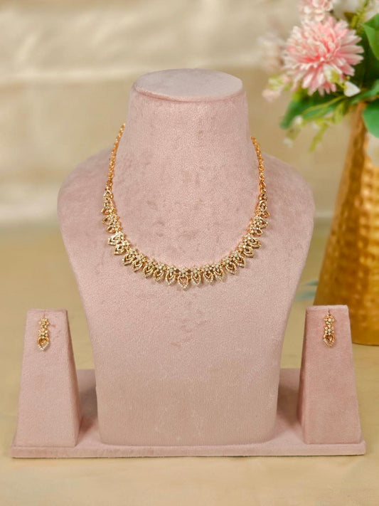 Kavita Necklace Set