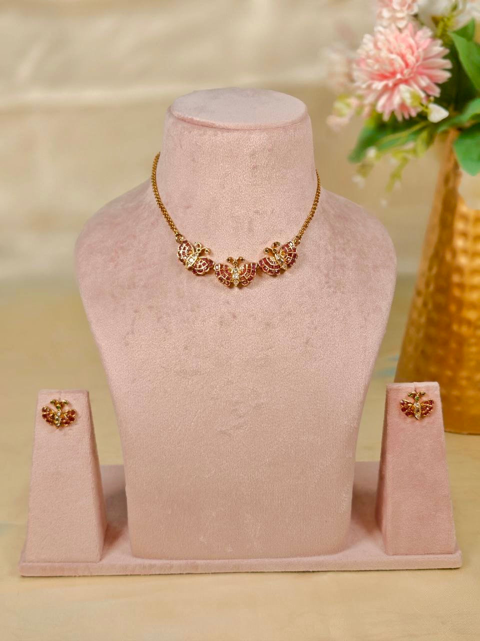 Priyam Necklace Set
