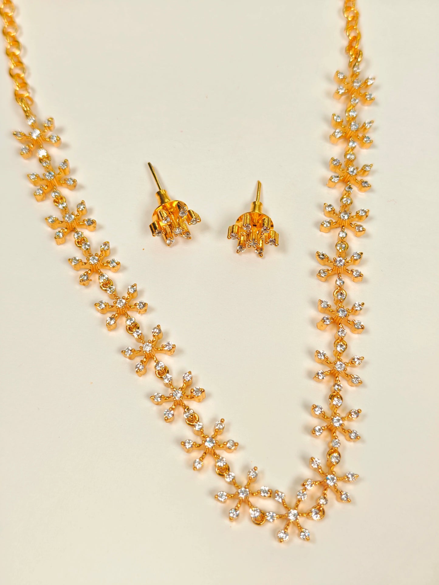 Vineeta Necklace Set