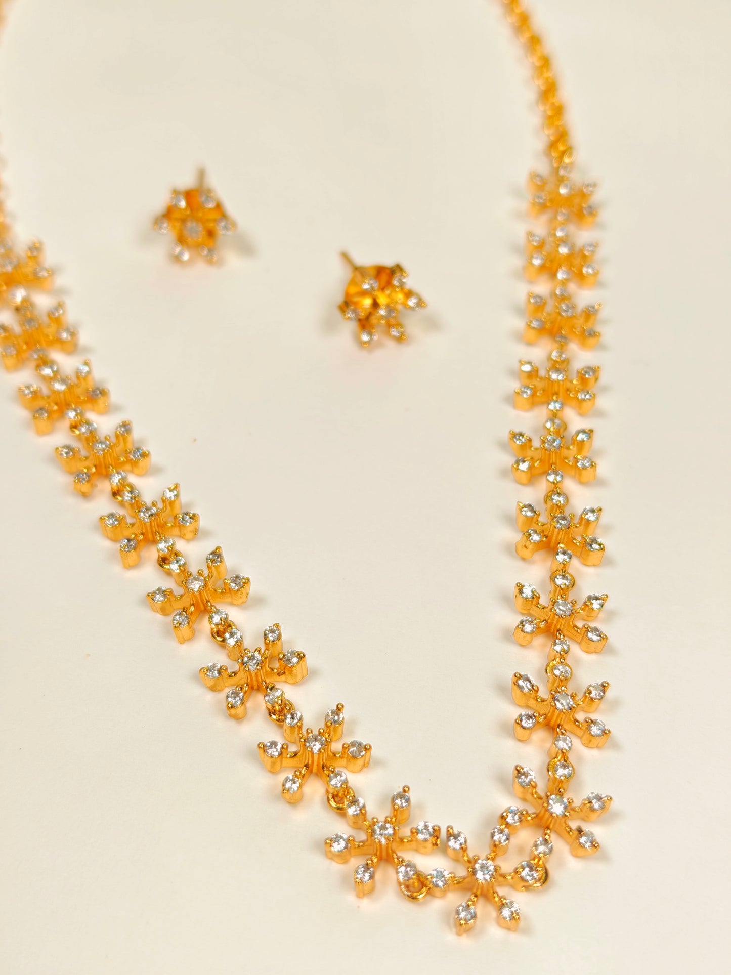 Vineeta Necklace Set