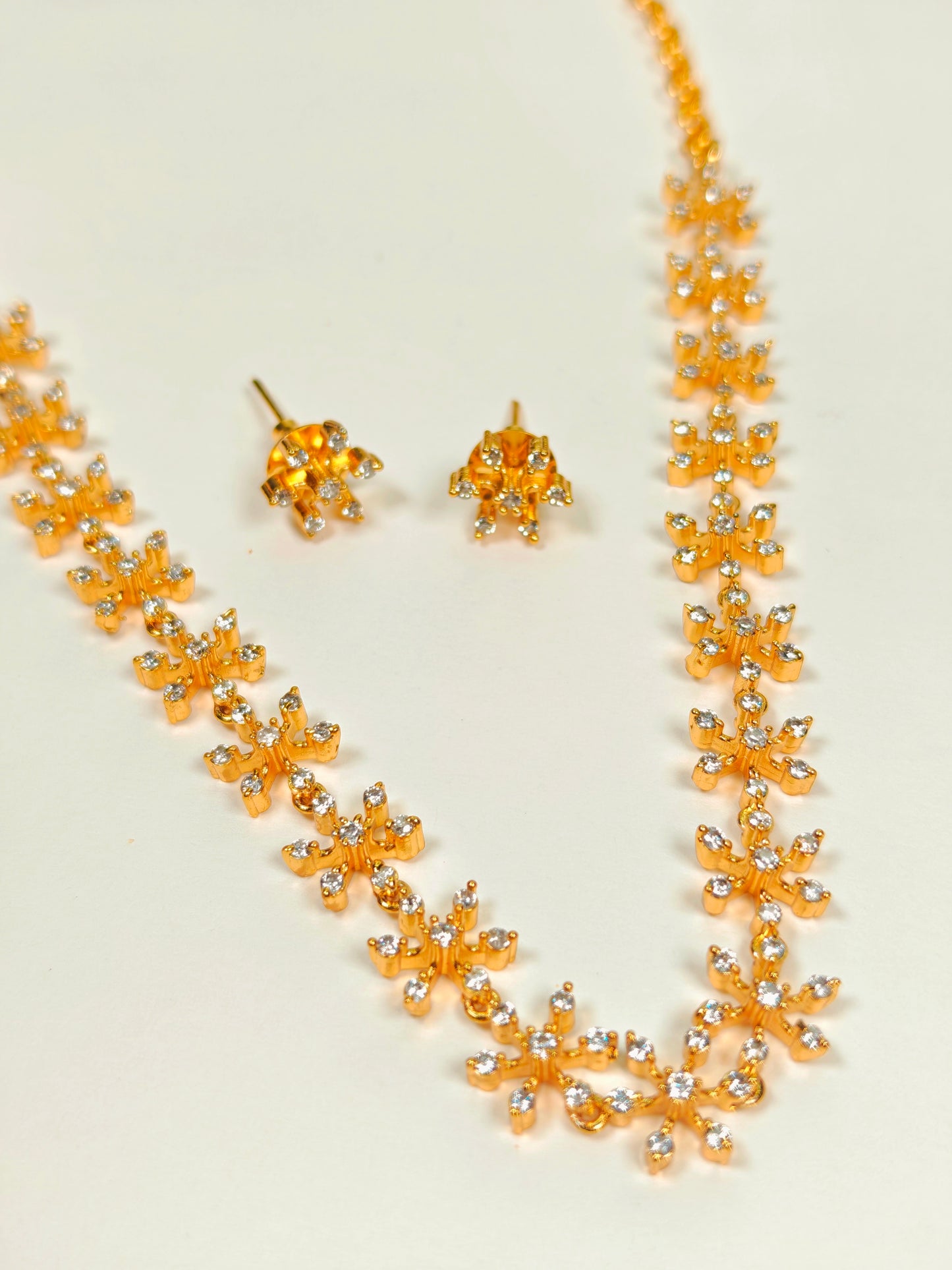 Vineeta Necklace Set