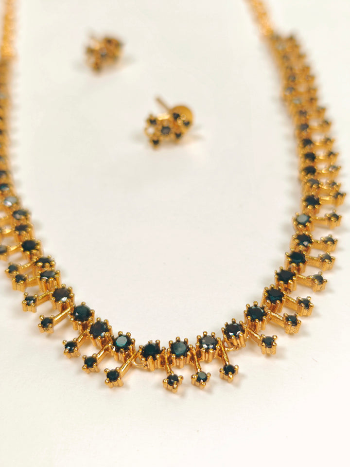 Baani Necklace Set