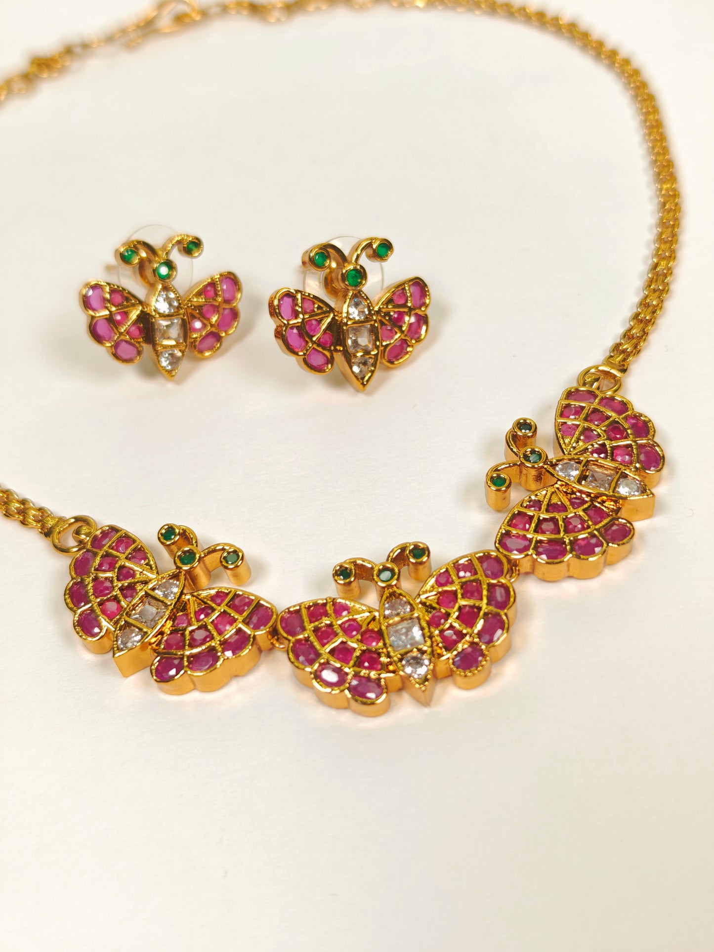 Priyam Necklace Set