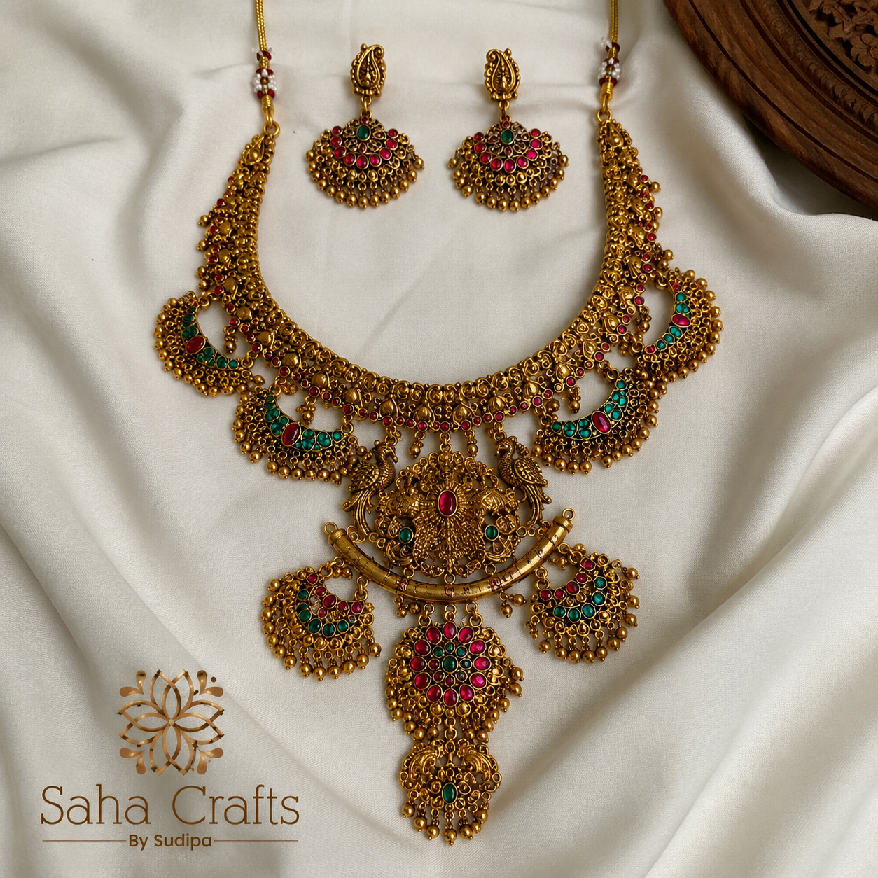 Morni Gold Neckless Set