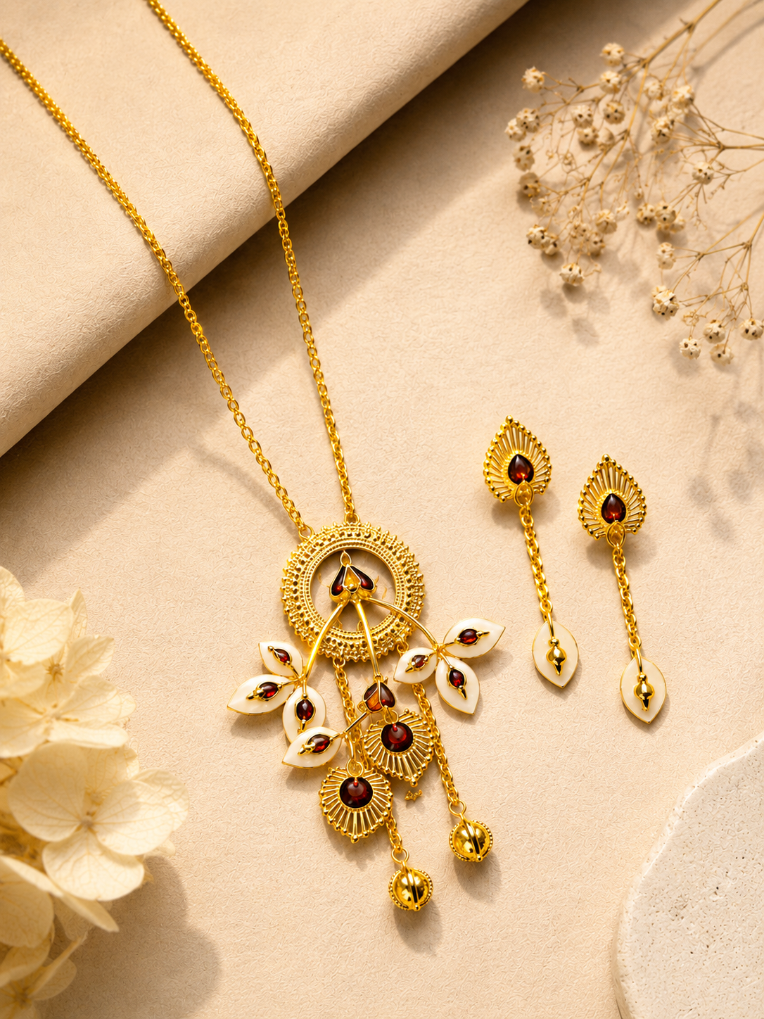 Mornii Pendant Set