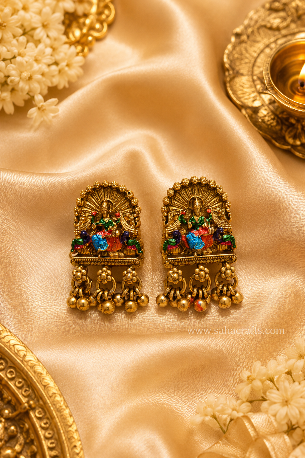 Lavaani Pendant Set
