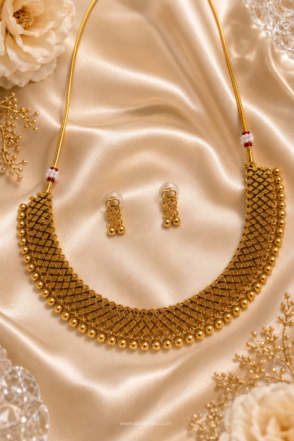 Preyashi Gold Neckless Set