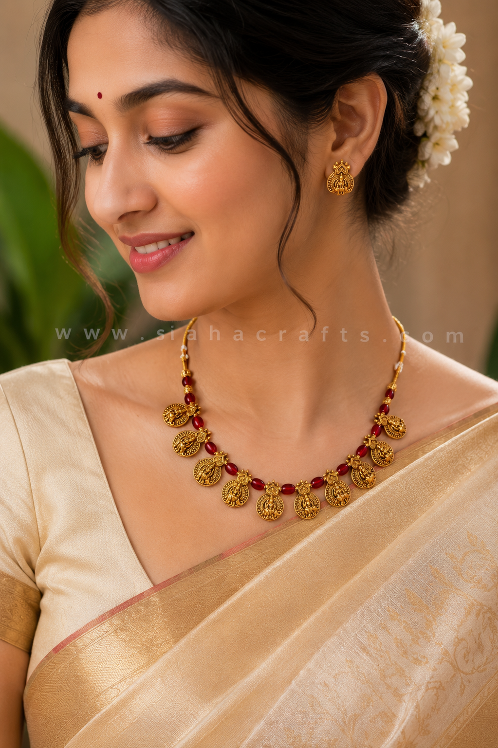 Siya Gold Neckless Set
