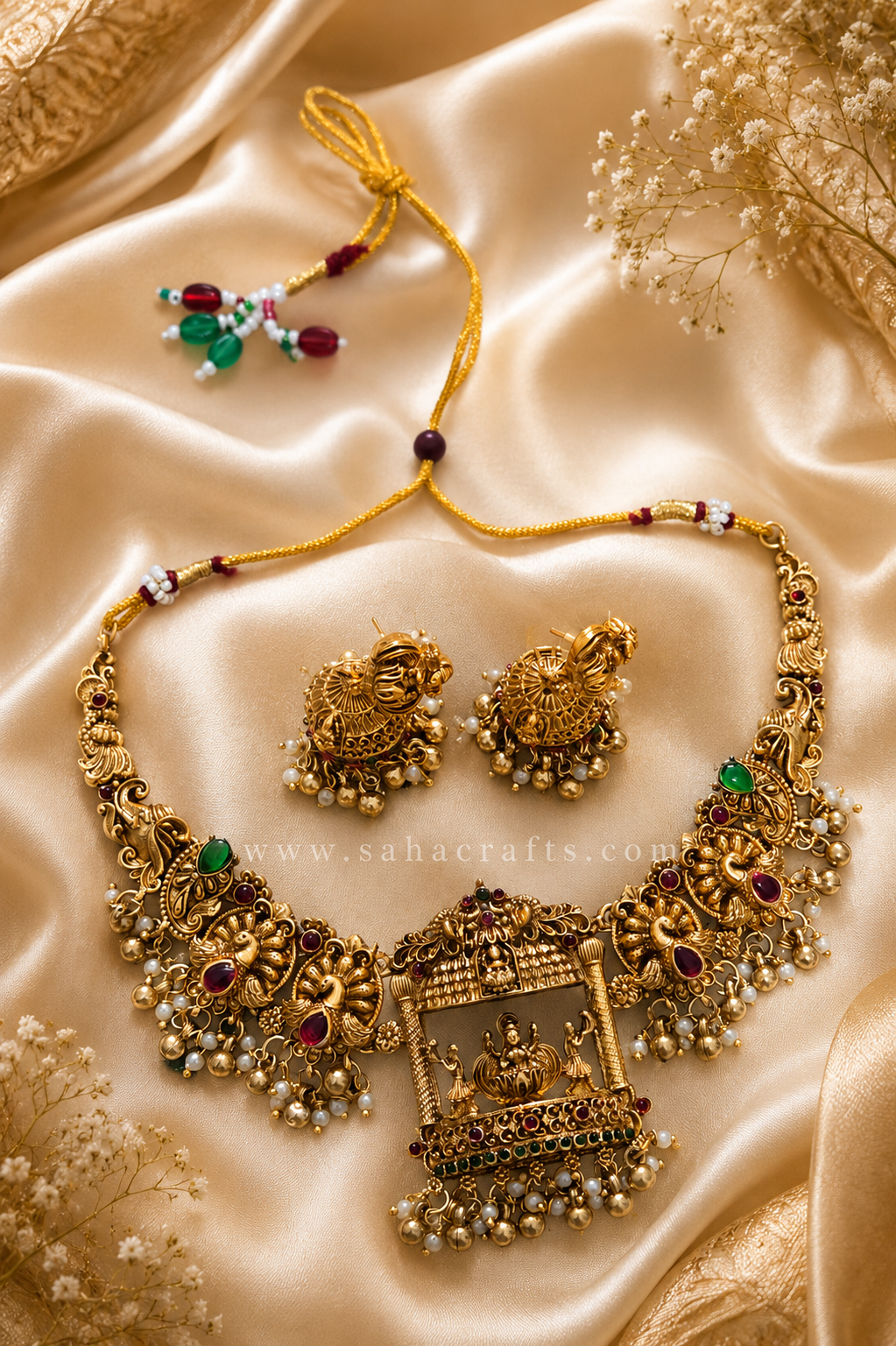 Maaya Gold Neckless Set