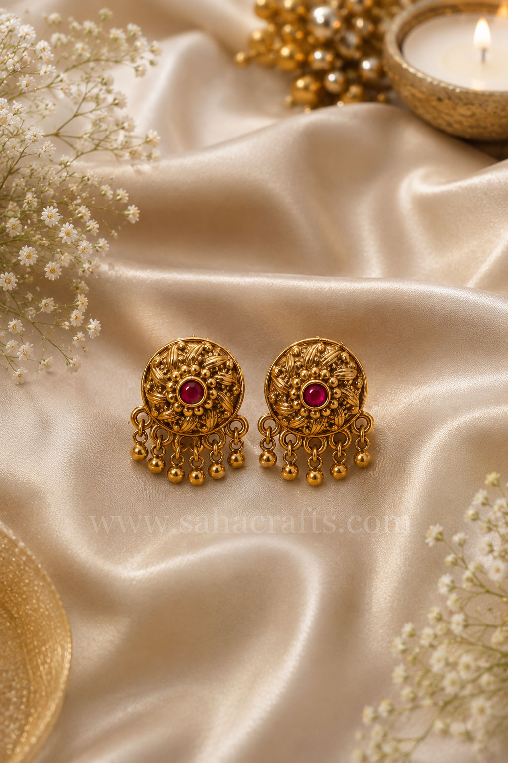 Gauri Pendant Set