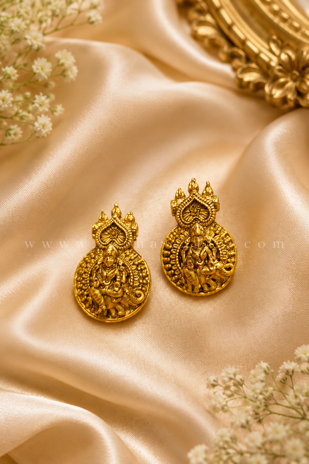 Siya Gold Neckless Set